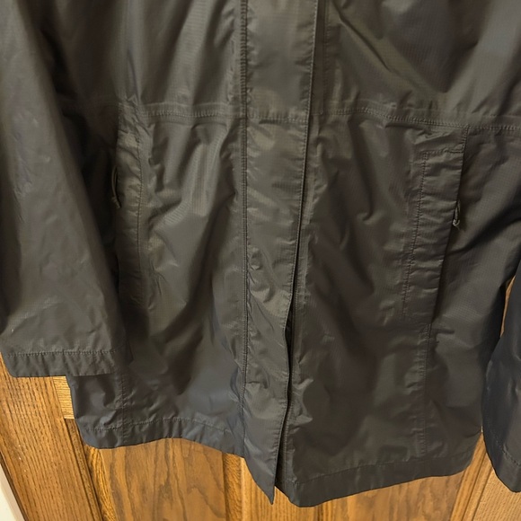 The North Face DryVent Long Rain Shell Jacket Hooded Black Women’s Small - Picture 4 of 9